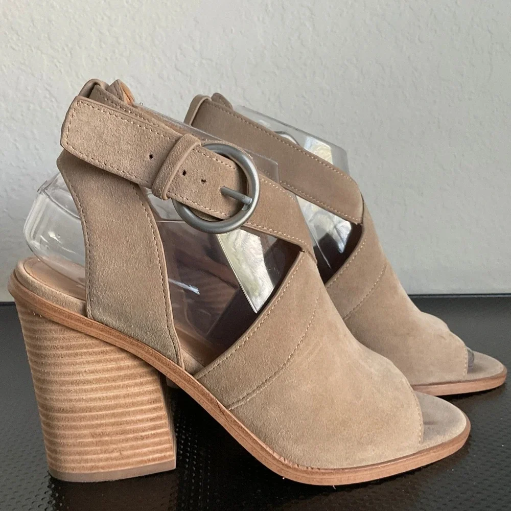 Marc Fisher LTD Tim Beige Tan Suede Open‎ Toe Buckle Block Heel Booties 7.5M